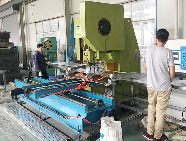 生產(chǎn)車(chē)間