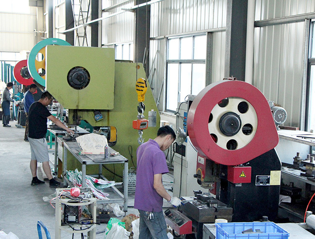 生產(chǎn)車(chē)間